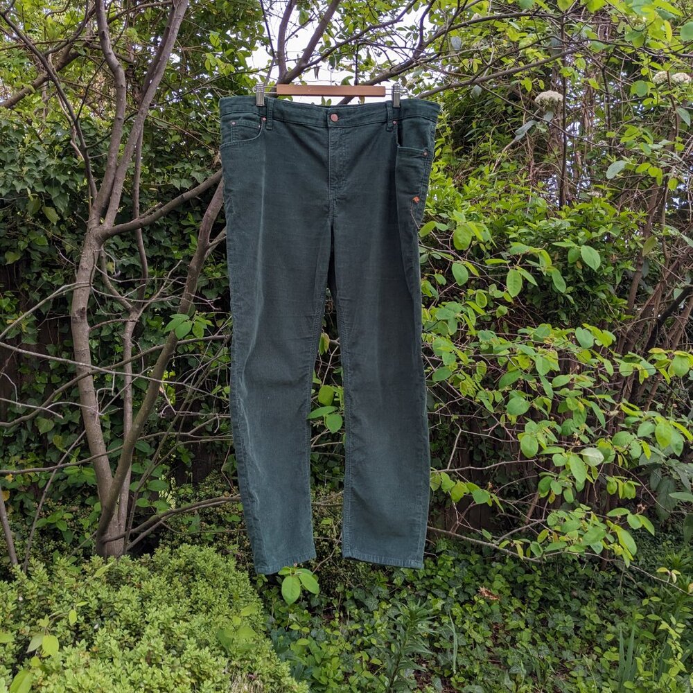 Boden | Corduroy Slim Straight Jeans Cords US16/18 Regular